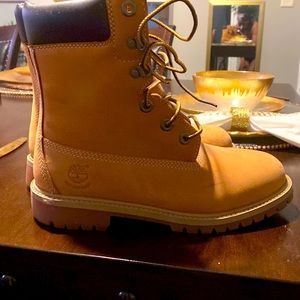 Size 4.5 boys timberland boots barley worn